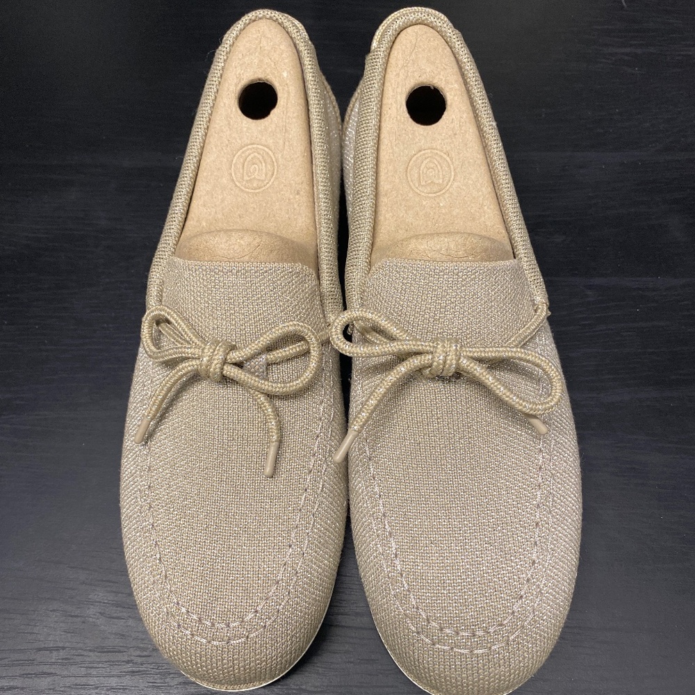 NEW Rothy's The Boat Shoe Size 8 Shimmery Sand